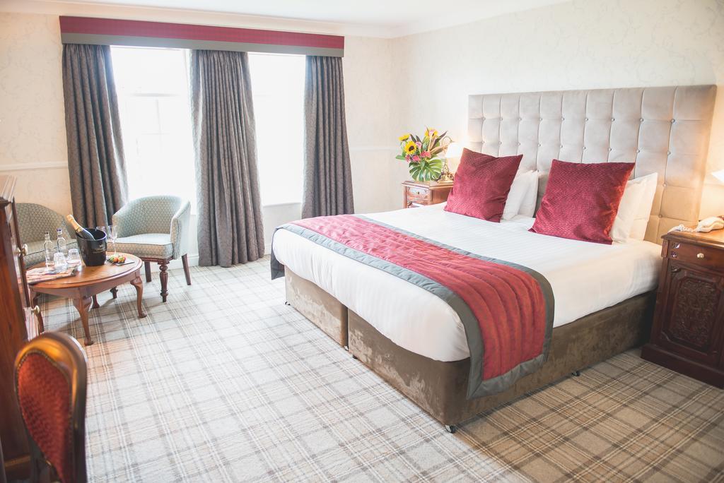 Mere Court Hotel Knutsford Buitenkant foto