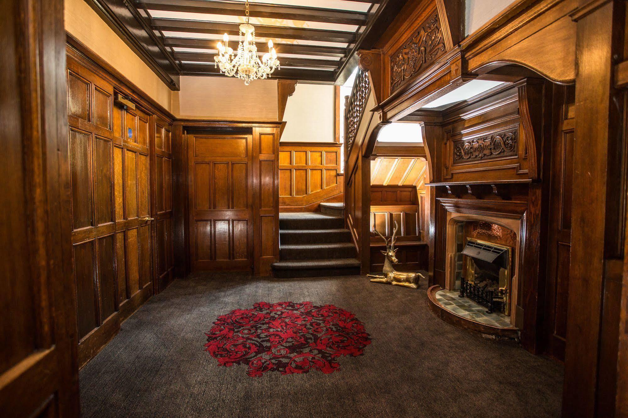 Mere Court Hotel Knutsford Buitenkant foto