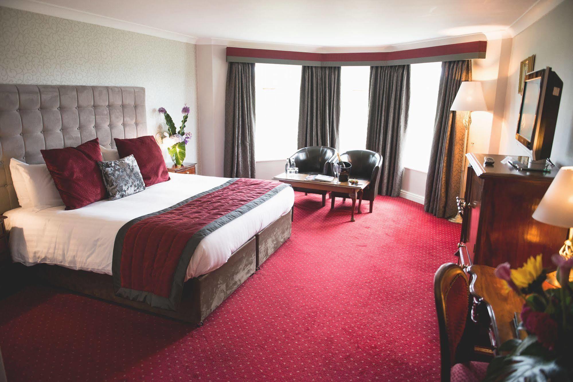Mere Court Hotel Knutsford Buitenkant foto